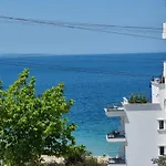 A6 Golden View * Sarandë